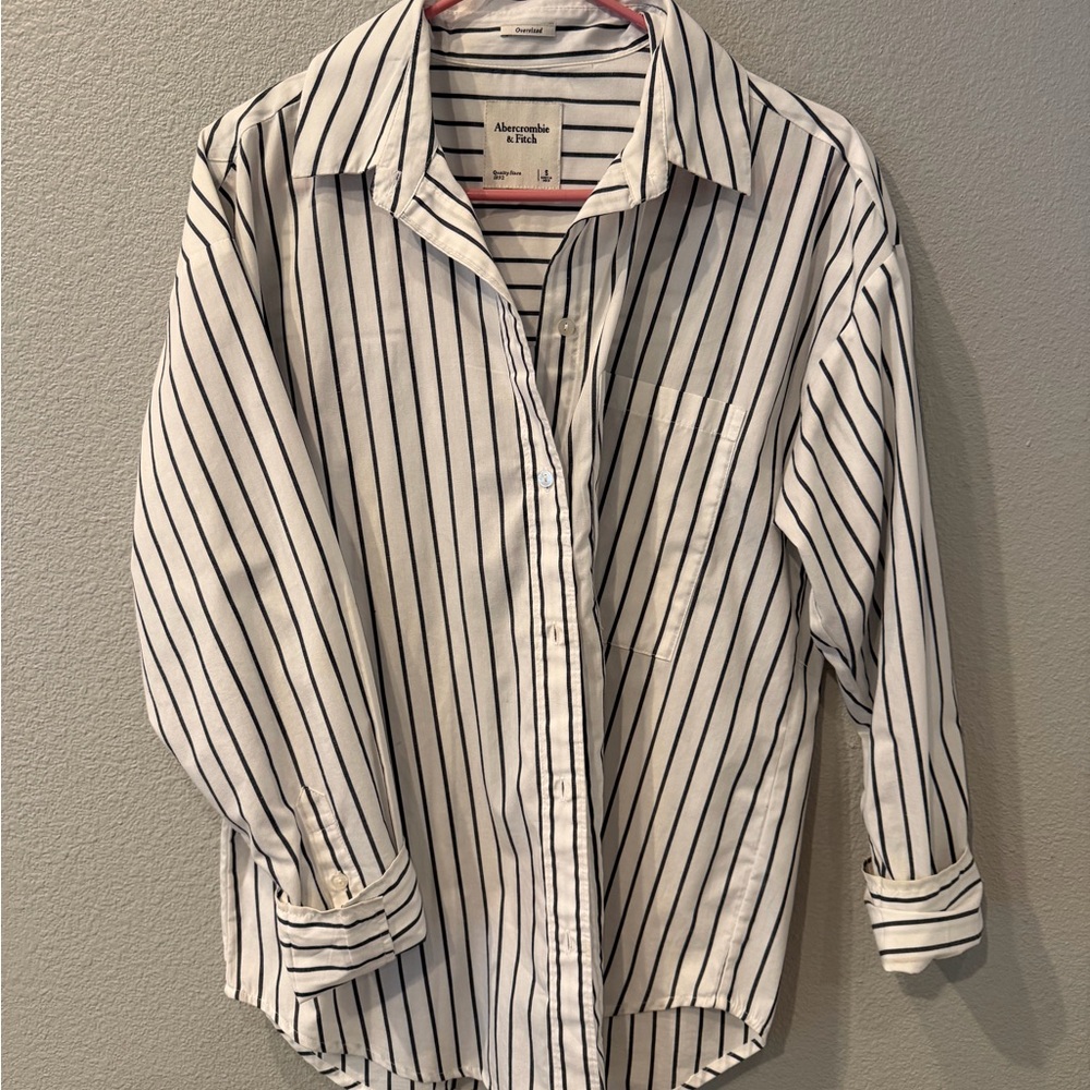 Abercrombie & Fitch White Shirt with Black Stripes, oversized